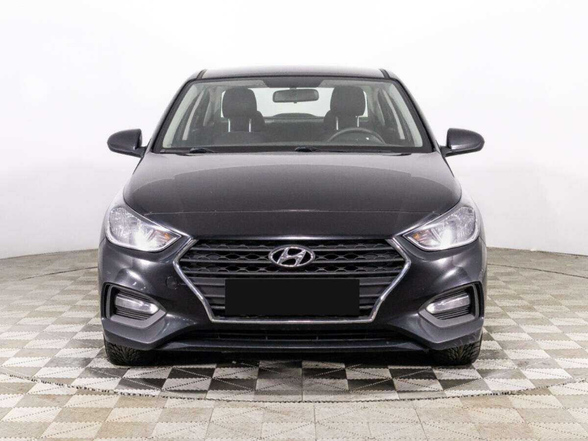 Купить Hyundai Solaris с пробегом. Фото: #1