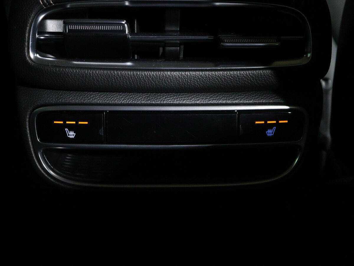 Купить Genesis GV80 с пробегом. Фото: #13