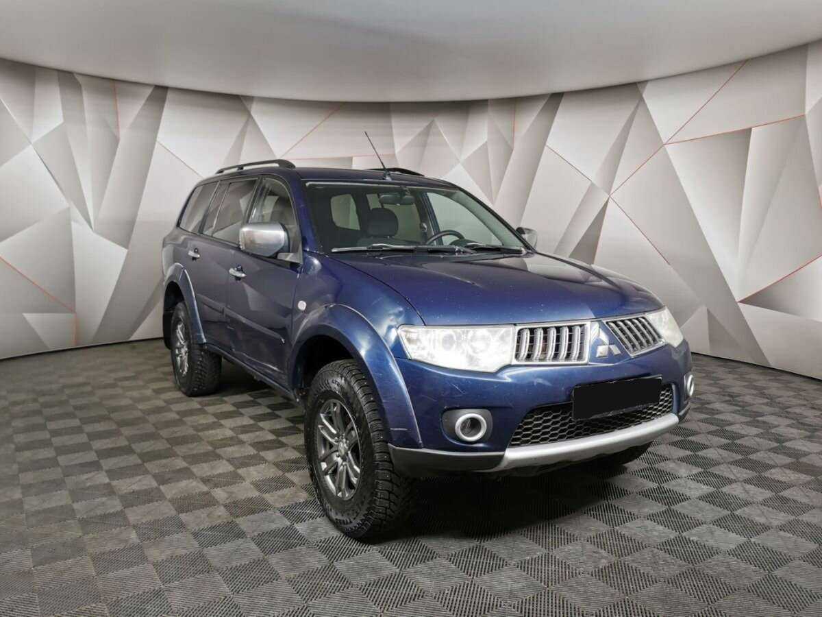 Купить Mitsubishi Pajero Sport с пробегом. Фото: #2