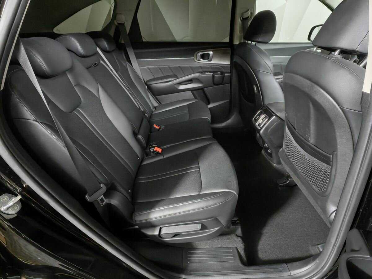 Купить Kia Sorento с пробегом. Фото: #10