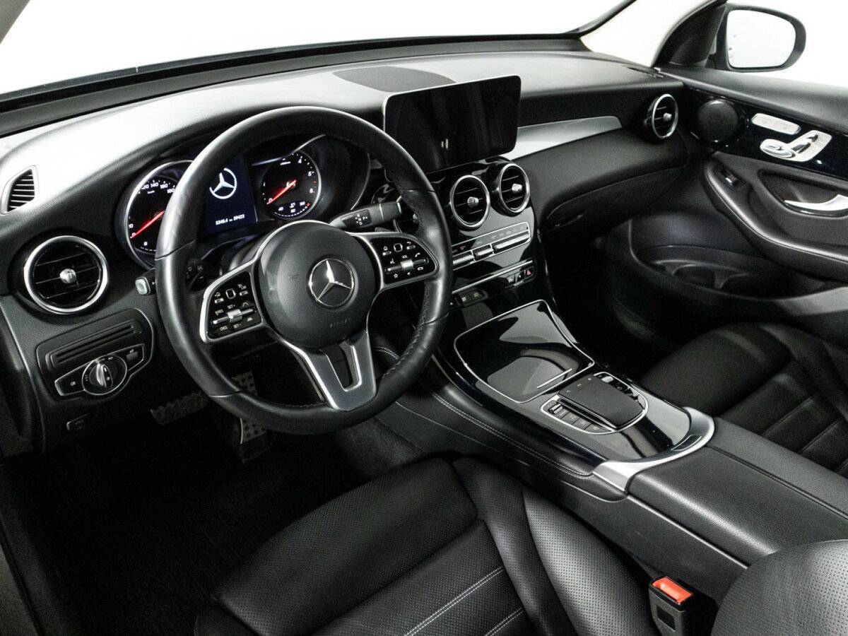 Купить Mercedes-Benz GLC с пробегом. Фото: #10