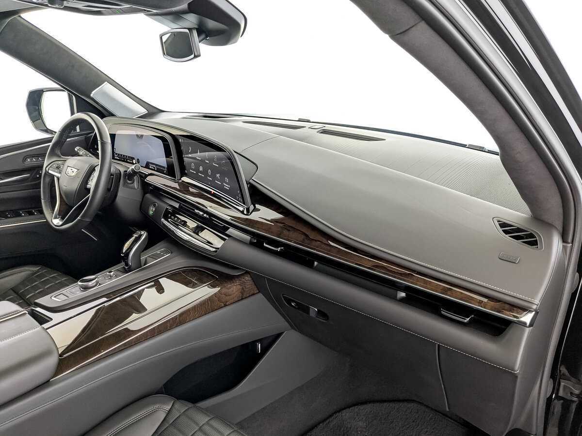 Купить Cadillac Escalade с пробегом. Фото: #10