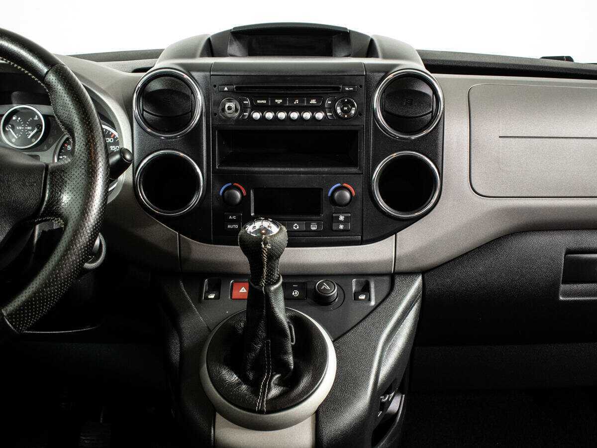 Купить Peugeot Partner с пробегом. Фото: #10