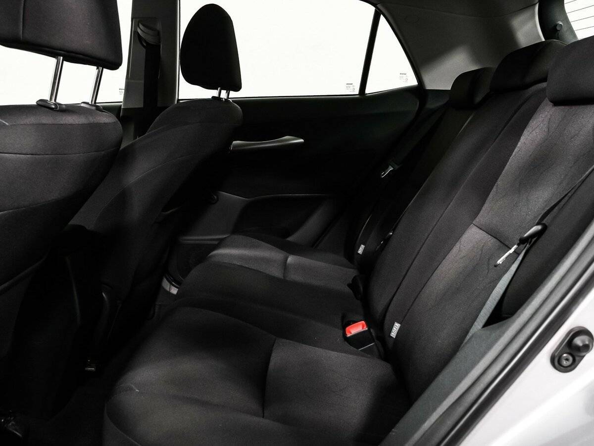 Купить Toyota Auris с пробегом. Фото: #12