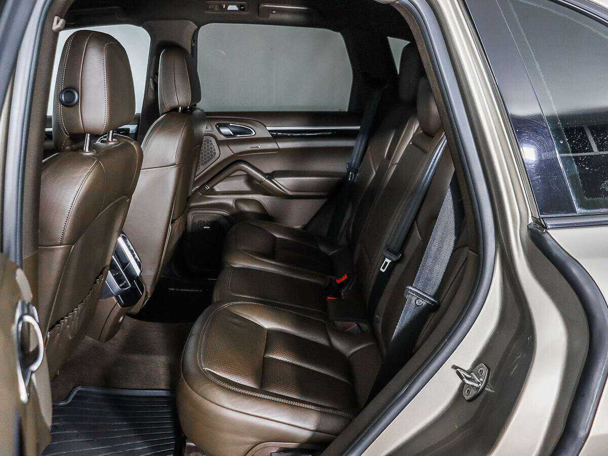Купить Porsche Cayenne с пробегом. Фото: #11