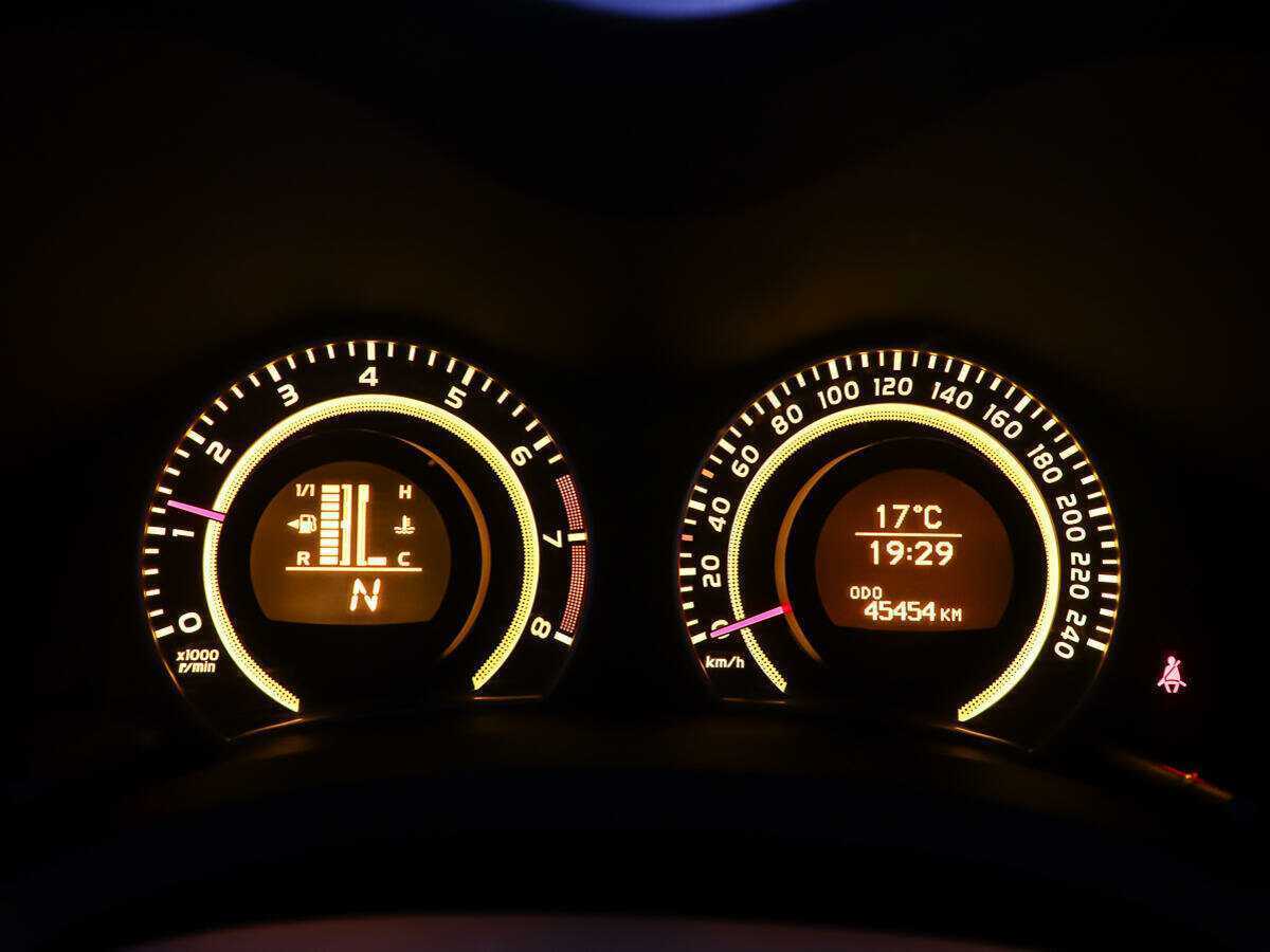 Купить Toyota Auris с пробегом. Фото: #13