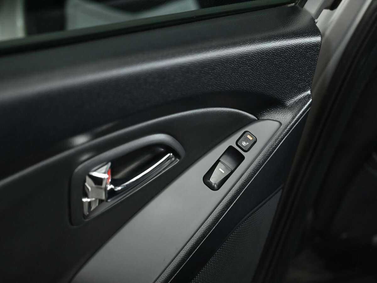 Купить Hyundai ix35 с пробегом. Фото: #7