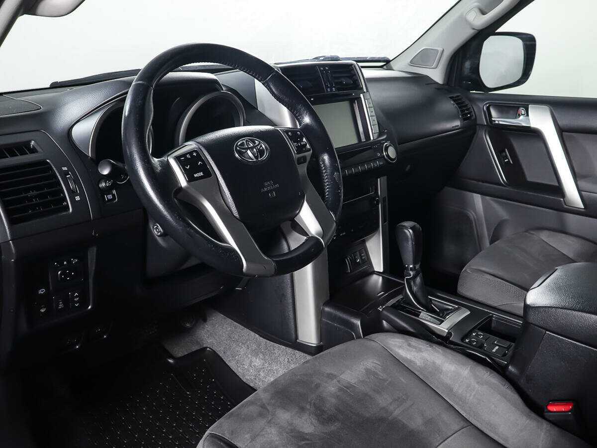 Купить Toyota Land Cruiser Prado с пробегом. Фото: #14