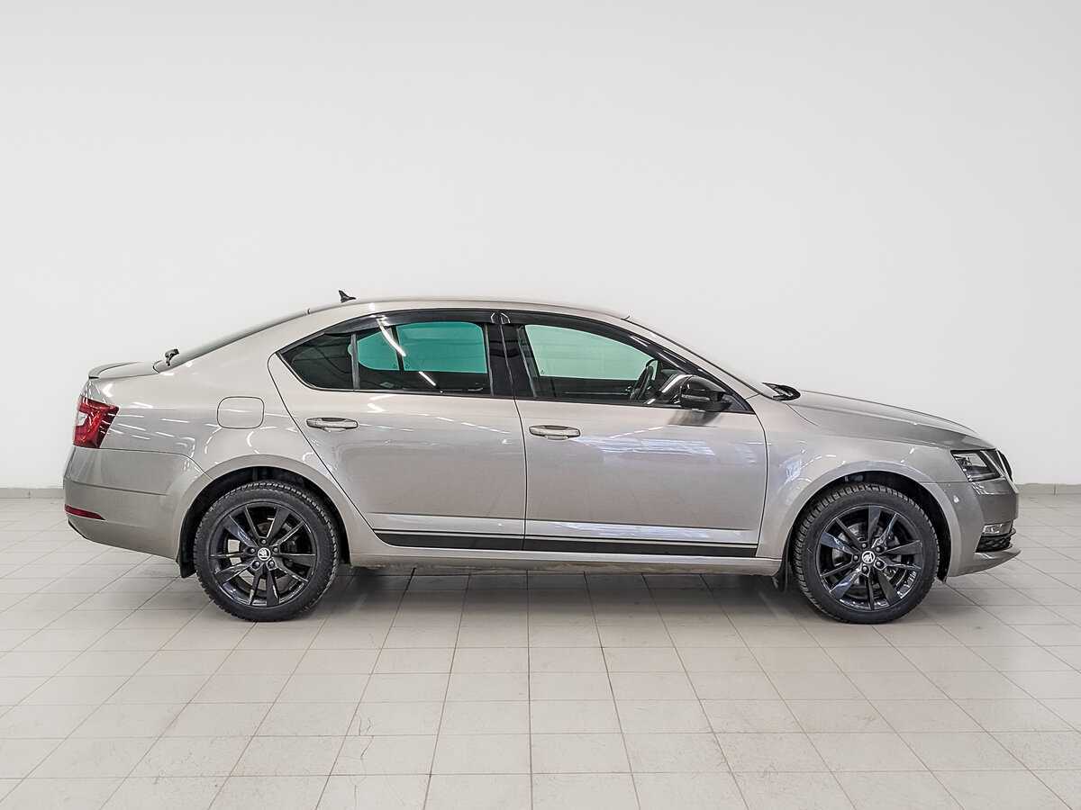 Купить Skoda Octavia с пробегом. Фото: #3