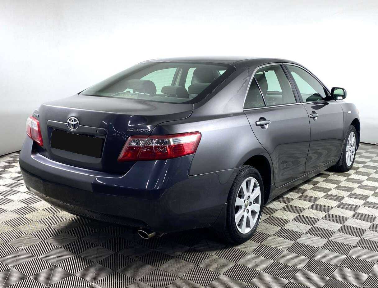 Купить Toyota Camry с пробегом. Фото: #3