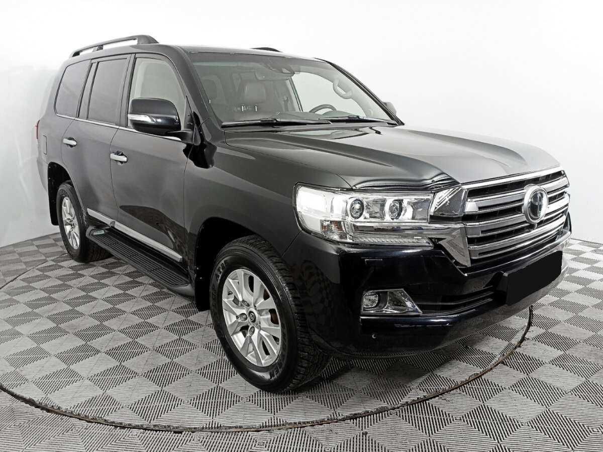 Купить Toyota Land Cruiser с пробегом. Фото: #2