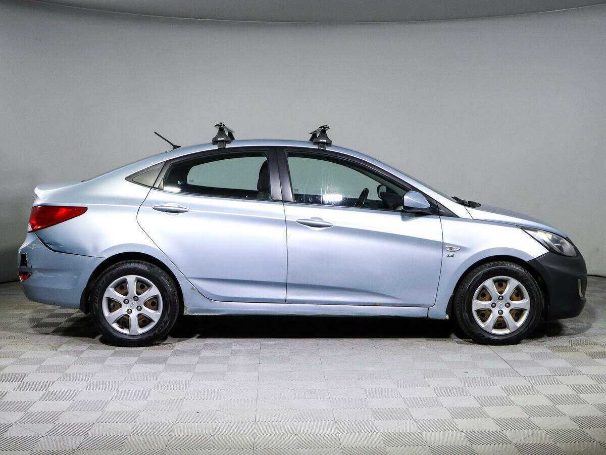 Купить Hyundai Solaris с пробегом. Фото: #3