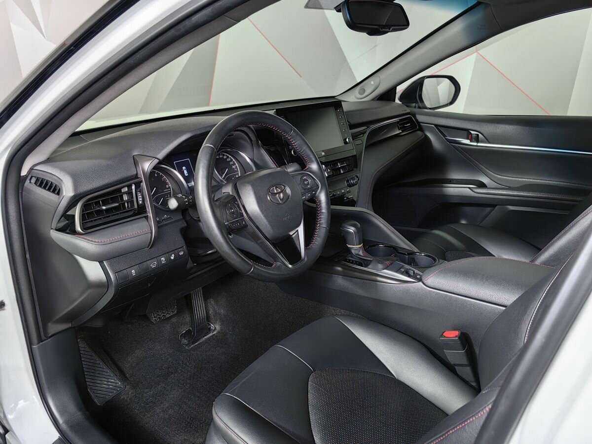 Купить Toyota Camry с пробегом. Фото: #13