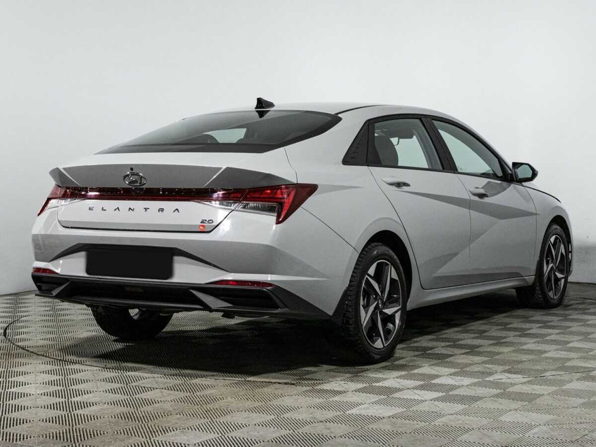 Купить Hyundai Elantra с пробегом. Фото: #4