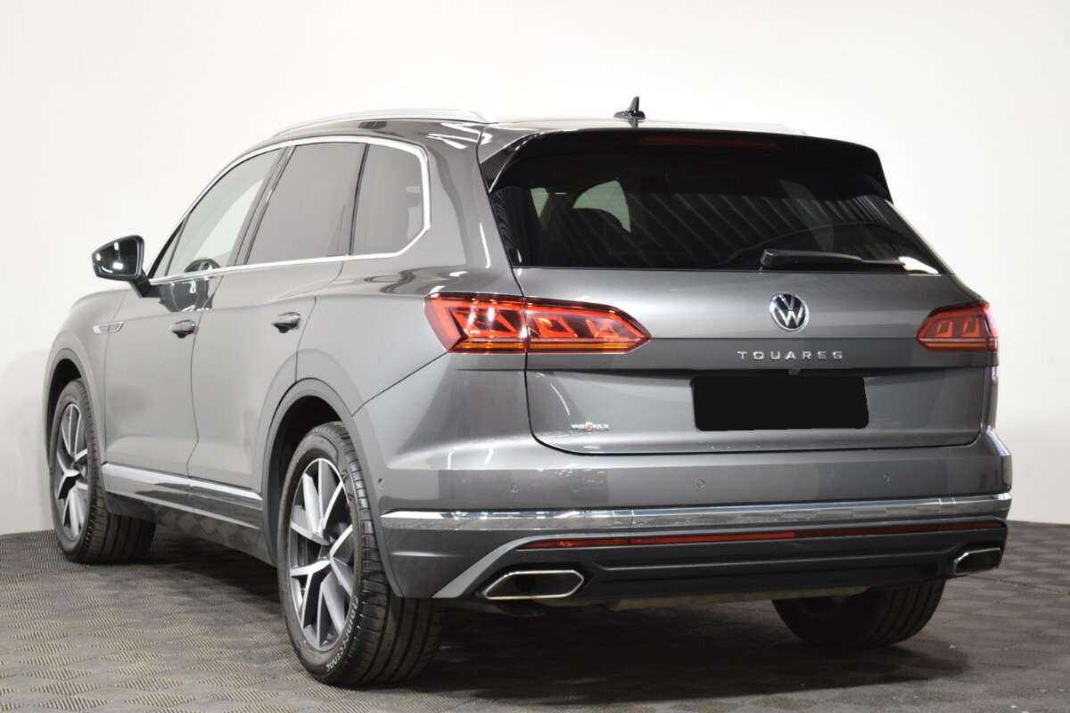 Купить Volkswagen Touareg с пробегом. Фото: #5