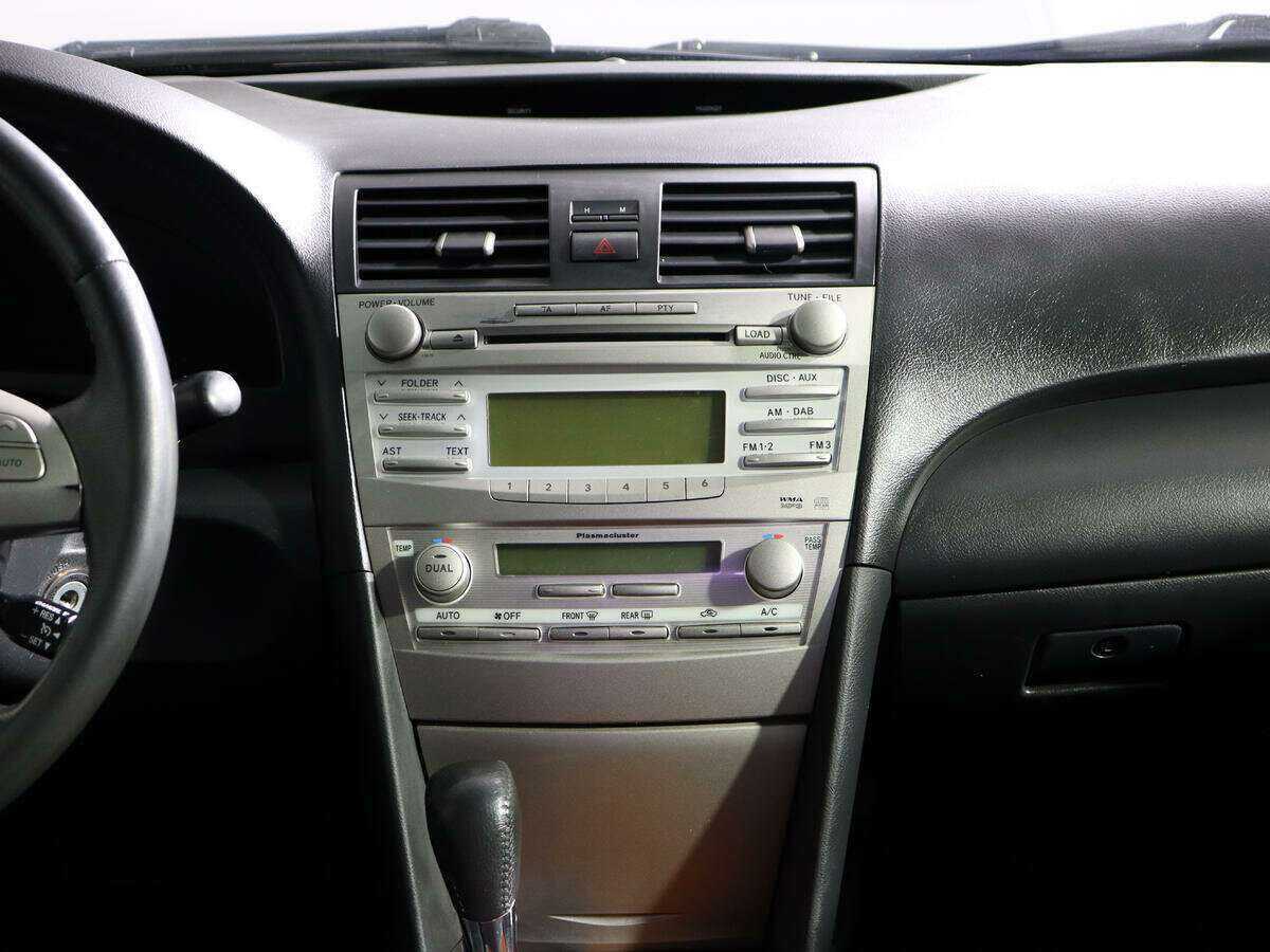 Купить Toyota Camry с пробегом. Фото: #12