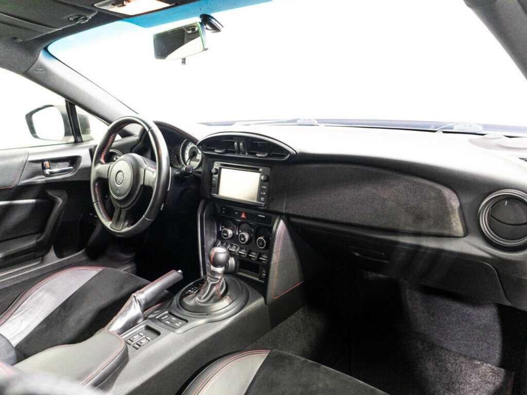 Купить Toyota GT86 с пробегом. Фото: #8
