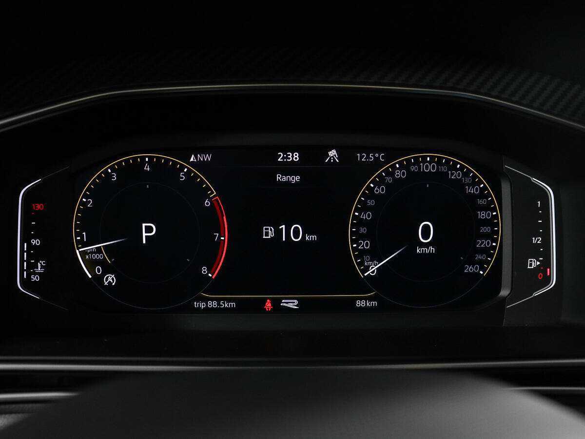 Купить Volkswagen Tiguan с пробегом. Фото: #9