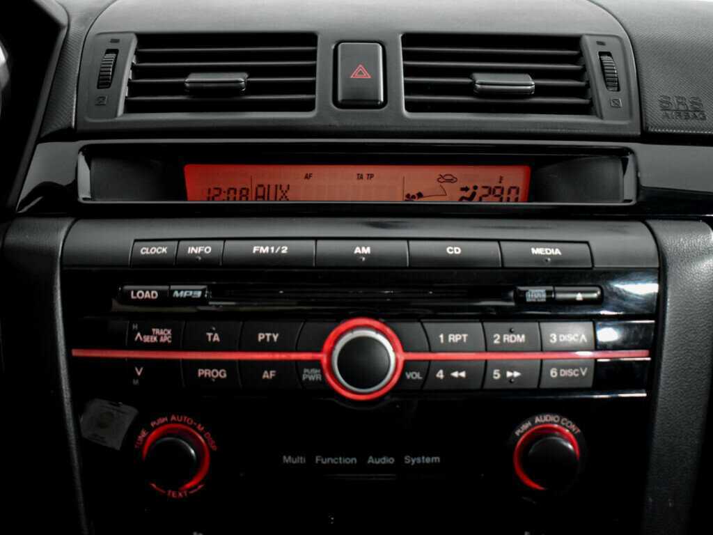 Купить Mazda 3 с пробегом. Фото: #12