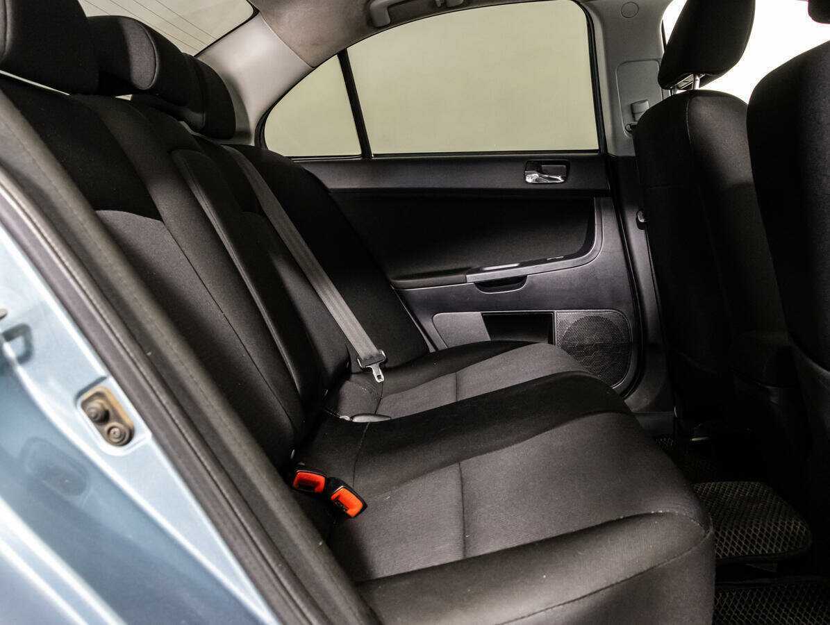 Купить Mitsubishi Lancer с пробегом. Фото: #9