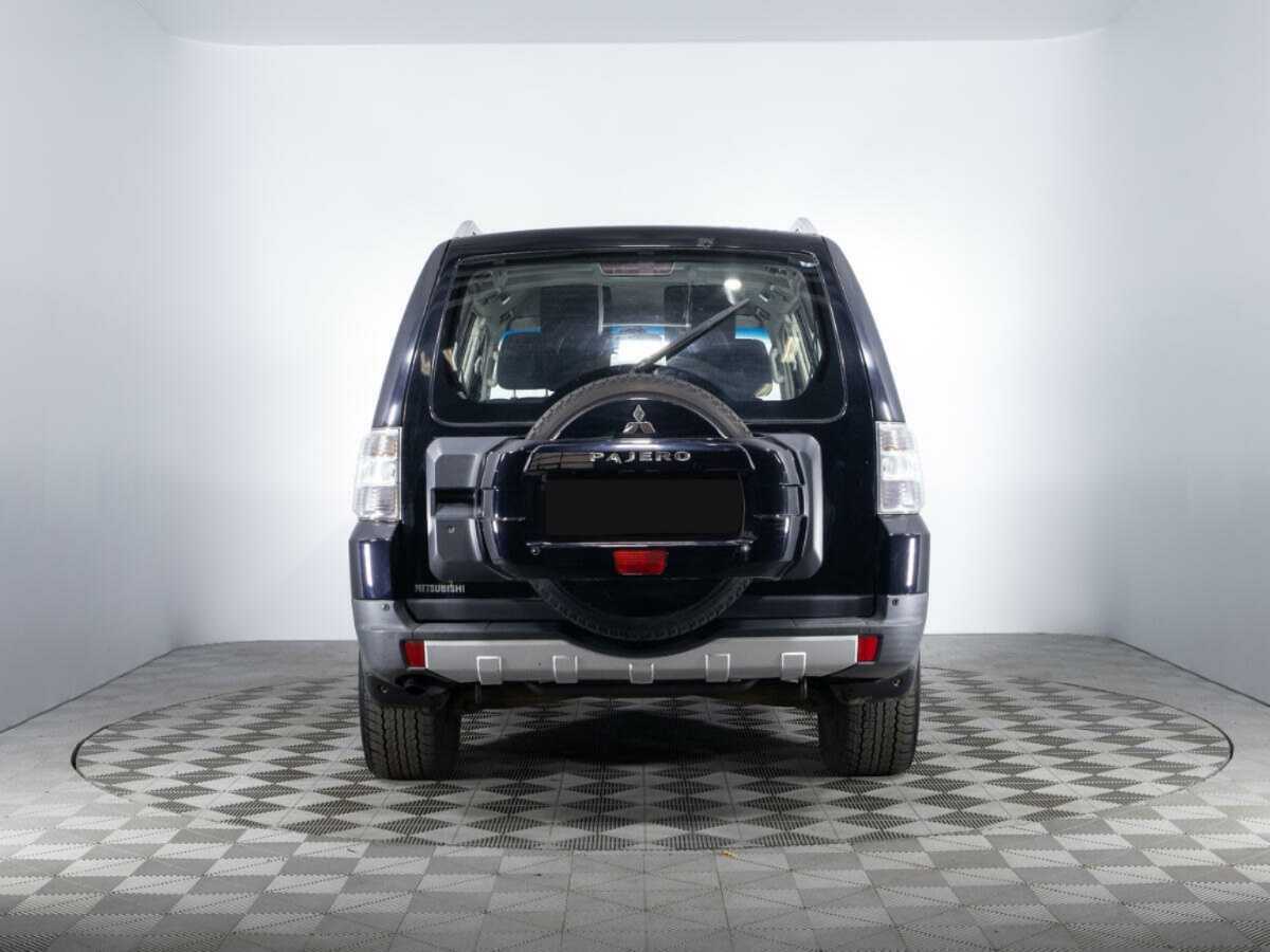 Купить Mitsubishi Pajero с пробегом. Фото: #5