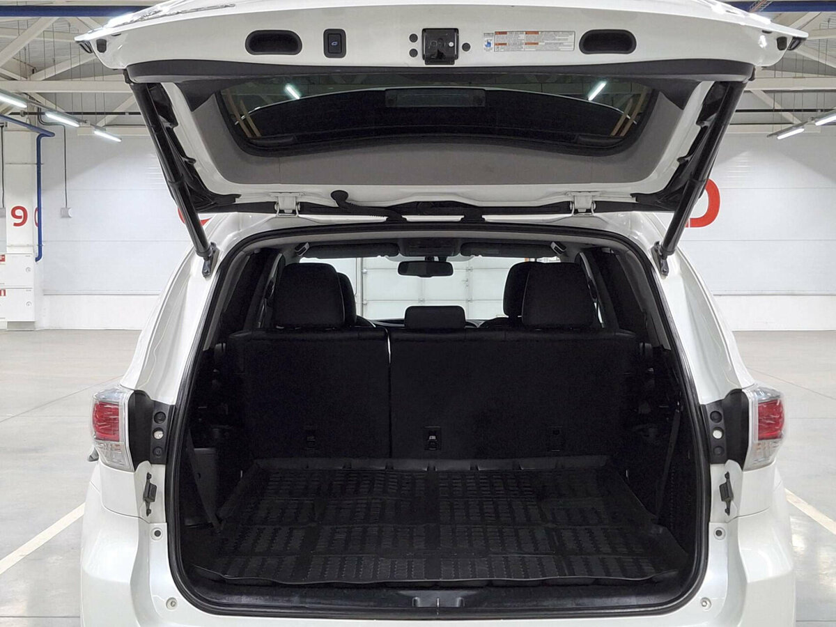Купить Toyota Highlander с пробегом. Фото: #9