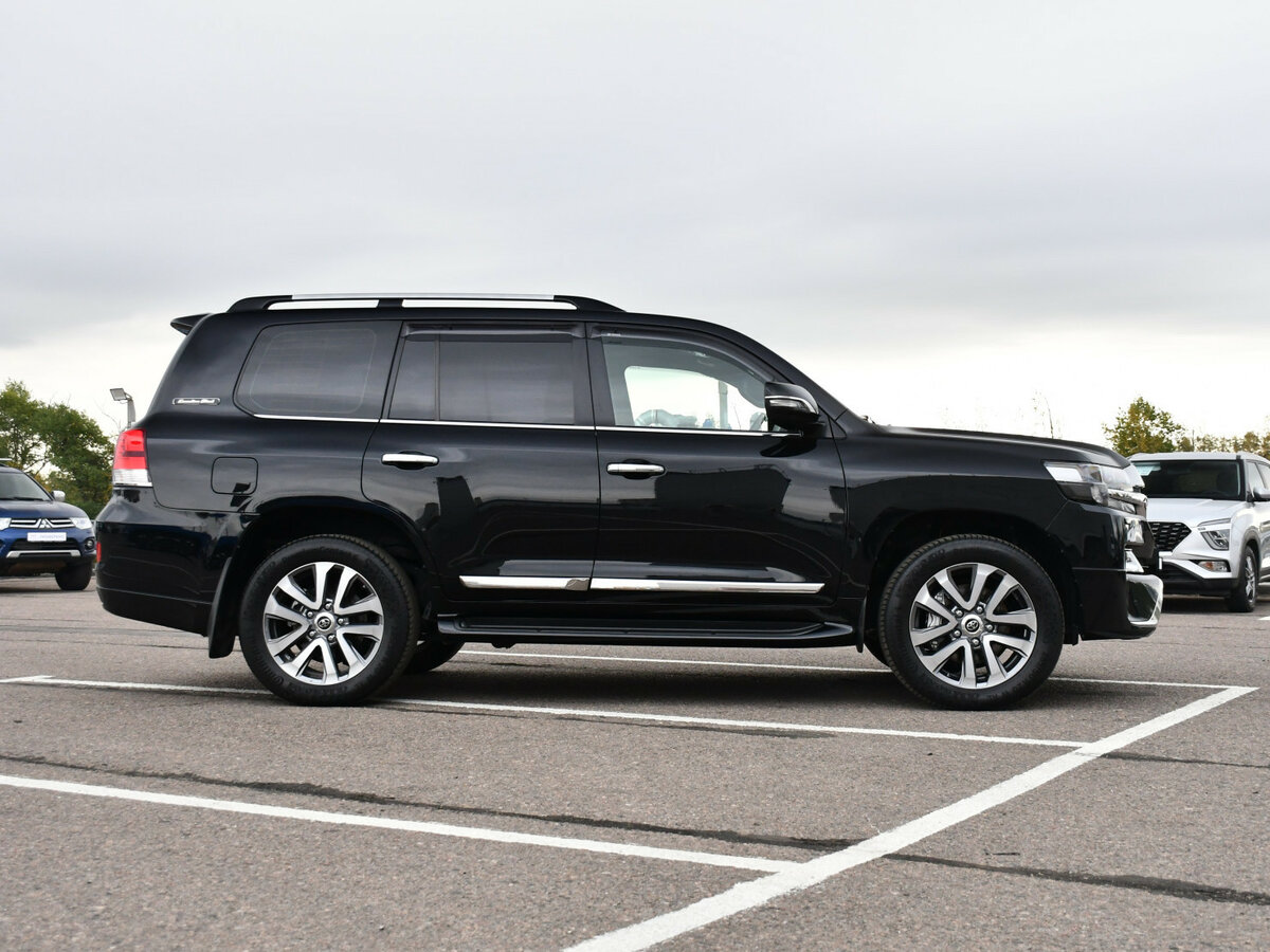 Купить Toyota Land Cruiser с пробегом. Фото: #3