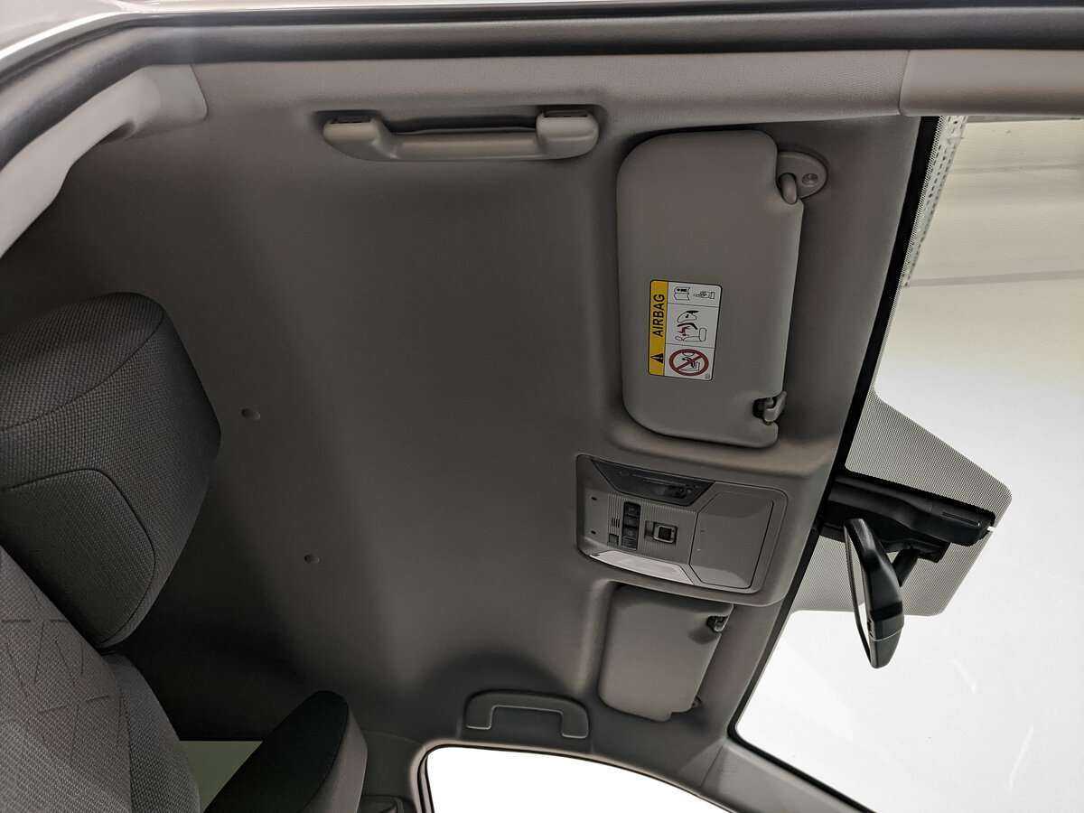 Купить Toyota RAV4 с пробегом. Фото: #18