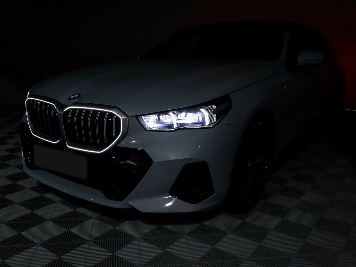Купить BMW 5 серии с пробегом. Фото: #35