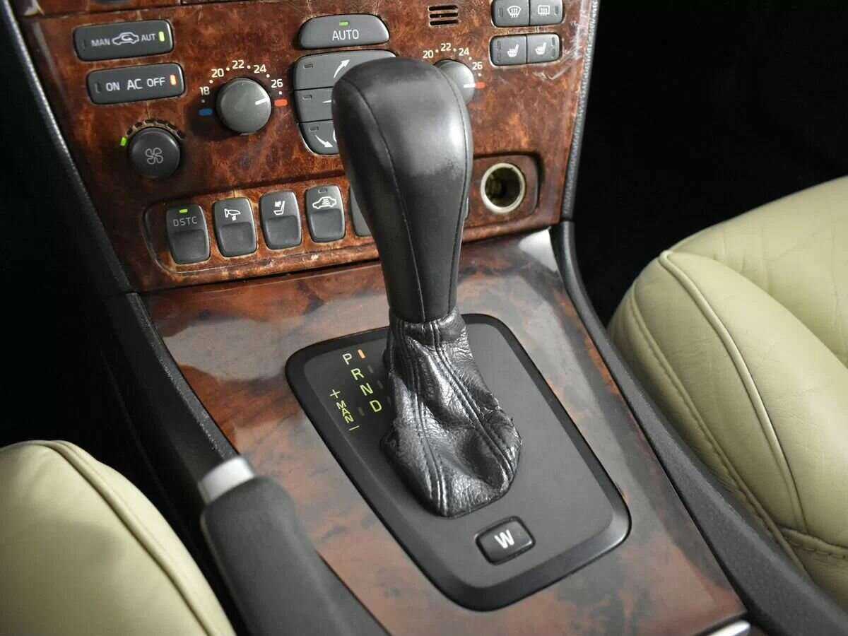 Купить Volvo S60 с пробегом. Фото: #12