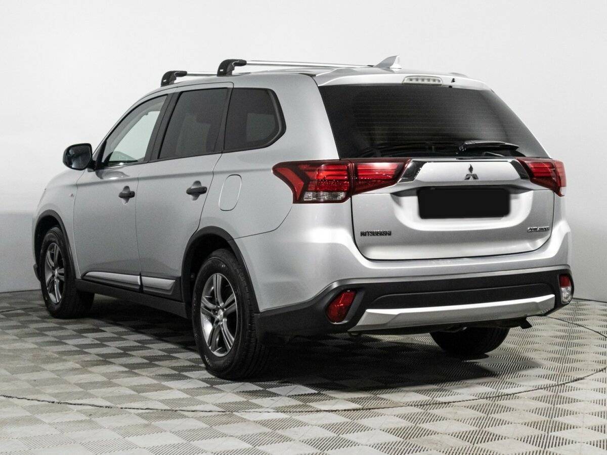 Купить Mitsubishi Outlander с пробегом. Фото: #6