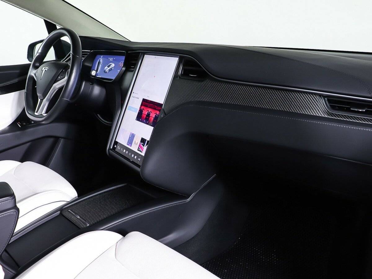 Купить Tesla Model X с пробегом. Фото: #31