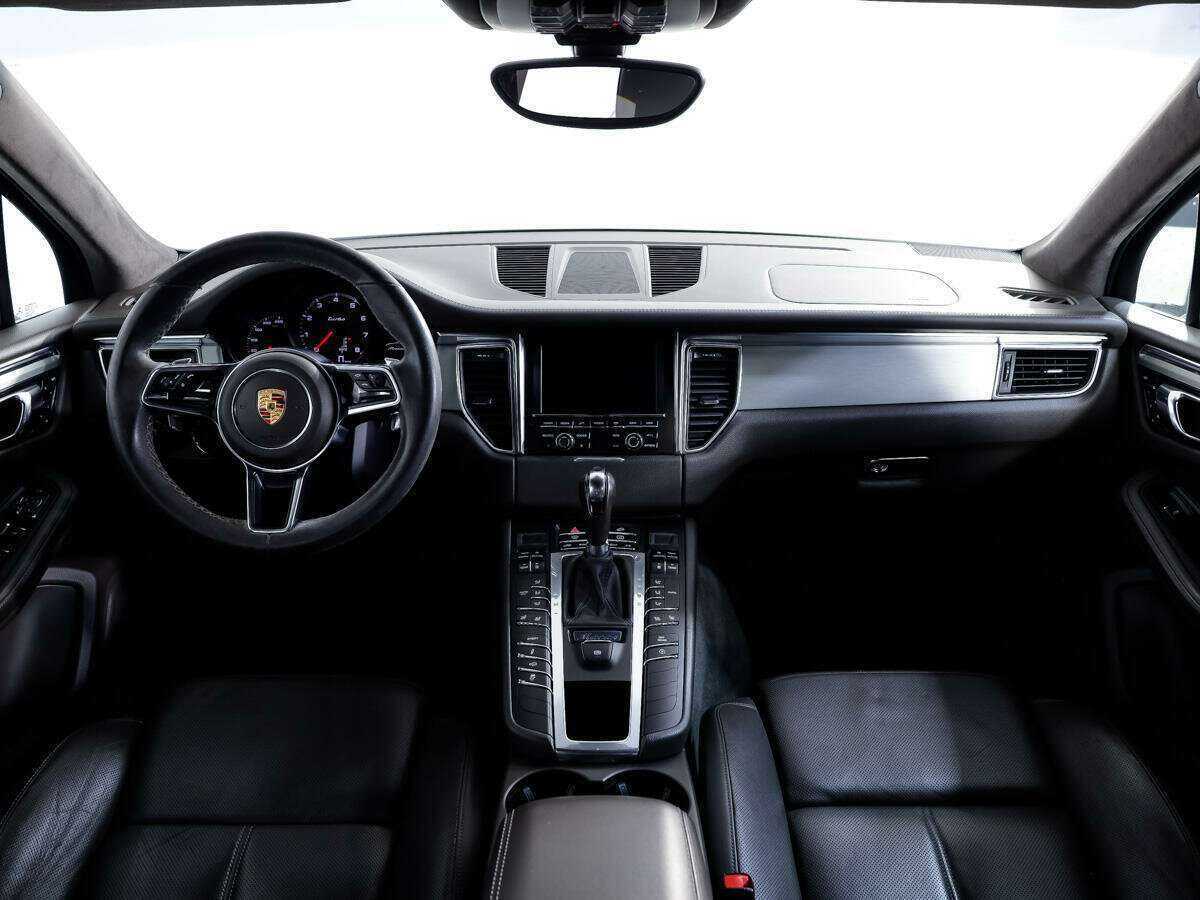 Купить Porsche Macan с пробегом. Фото: #9