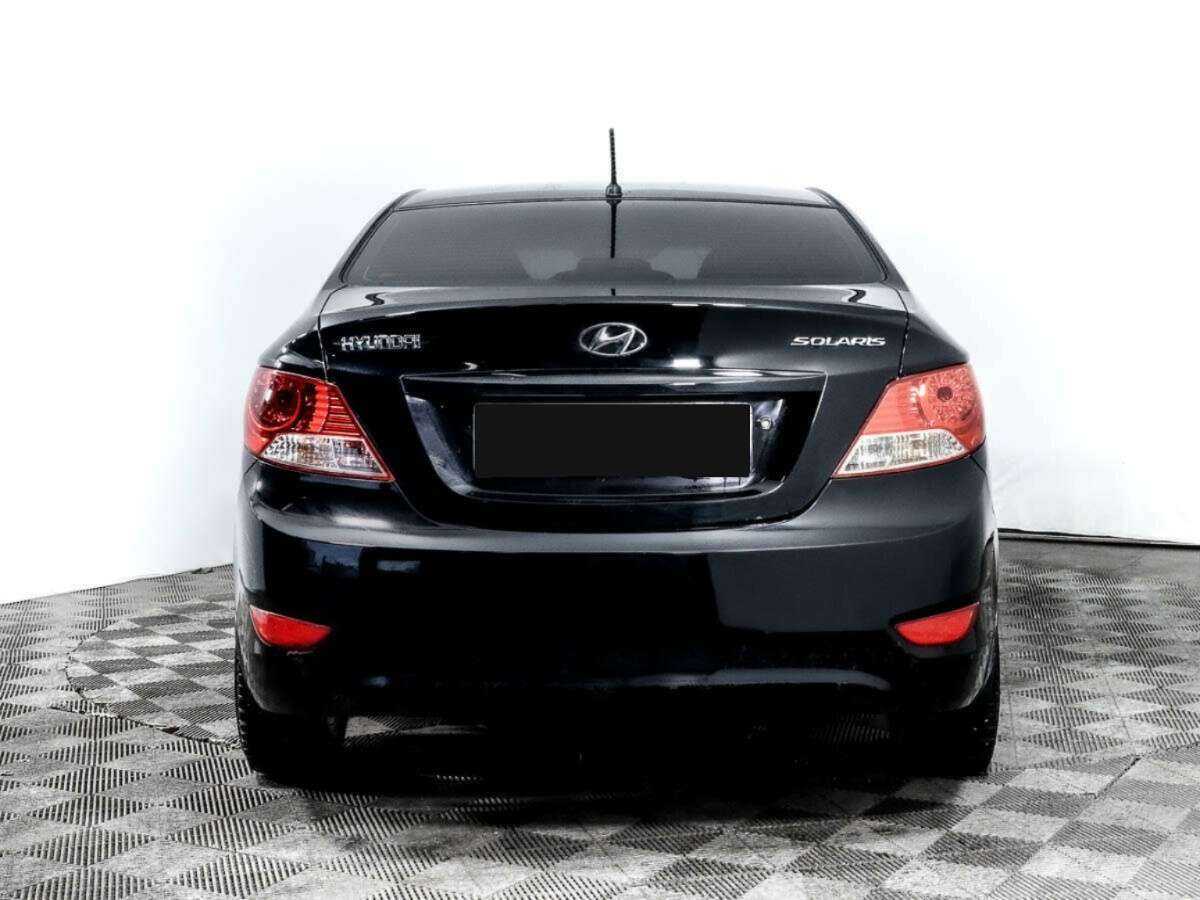 Купить Hyundai Solaris с пробегом. Фото: #4