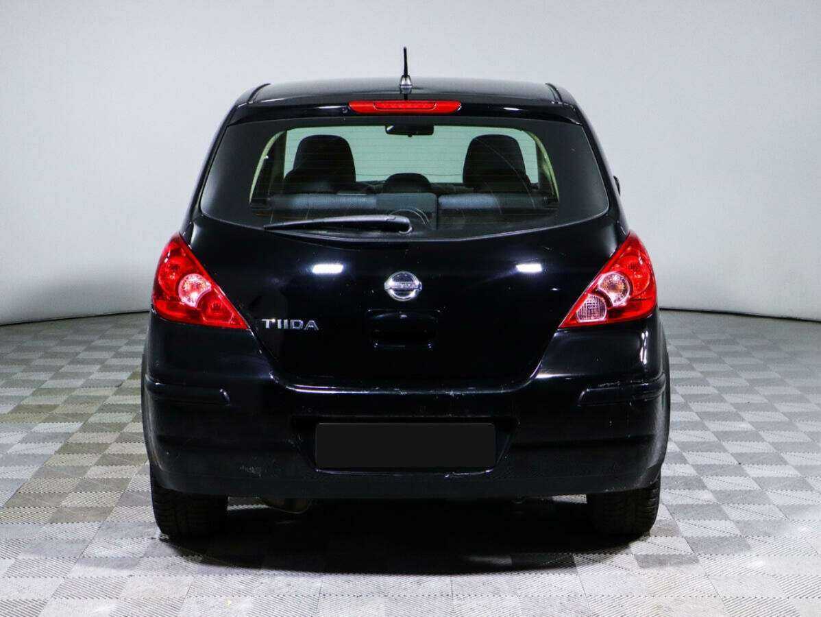Купить Nissan Tiida с пробегом. Фото: #4