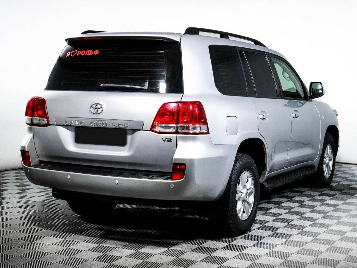 Купить Toyota Land Cruiser с пробегом. Фото: #4