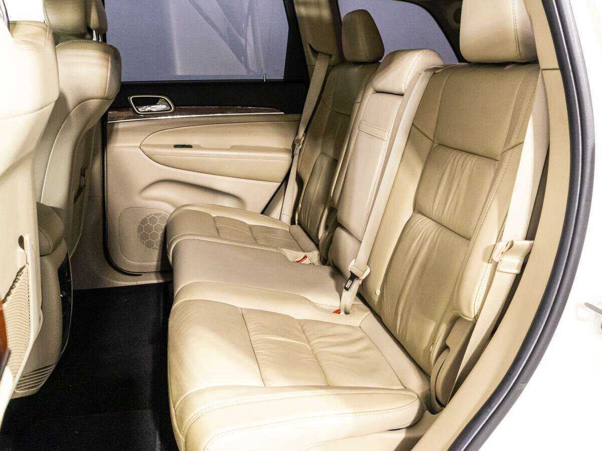 Купить Jeep Grand Cherokee с пробегом. Фото: #8