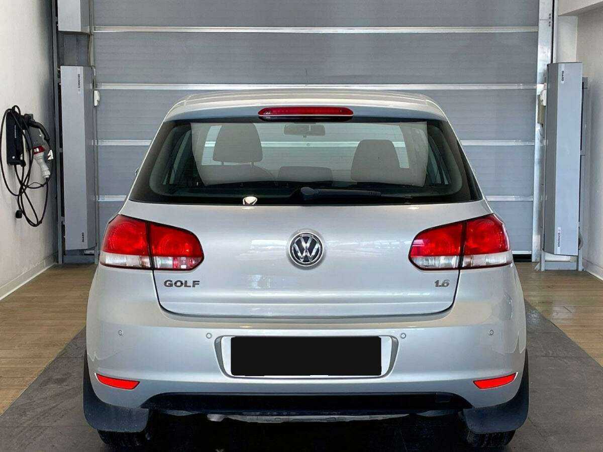 Купить Volkswagen Golf с пробегом. Фото: #4