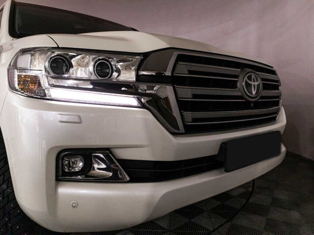 Купить Toyota Land Cruiser с пробегом. Фото: #24