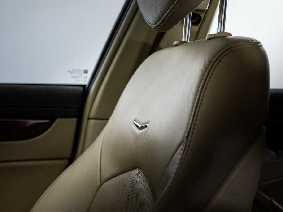 Купить Cadillac CTS с пробегом. Фото: #17