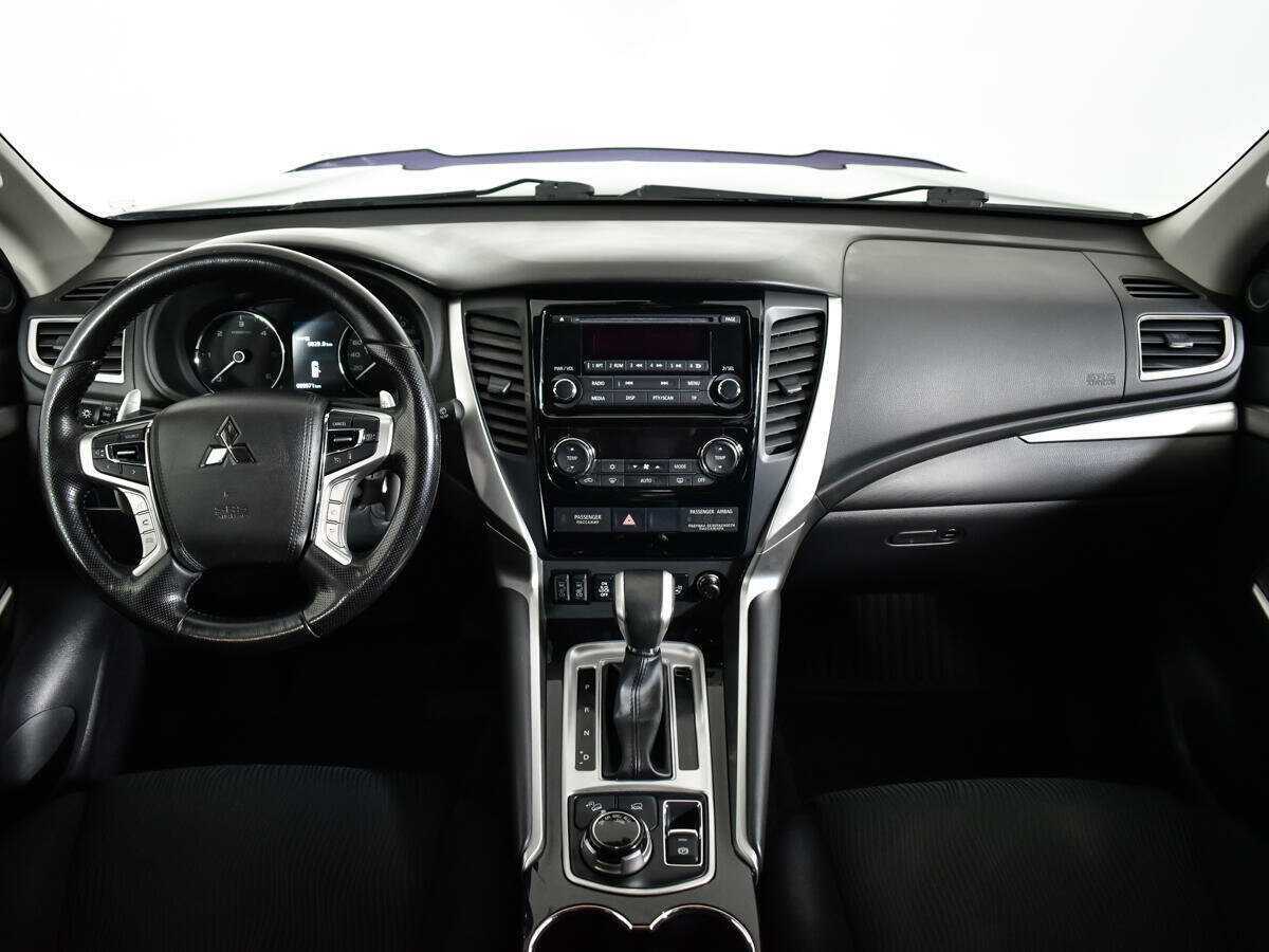 Купить Mitsubishi Pajero Sport с пробегом. Фото: #11