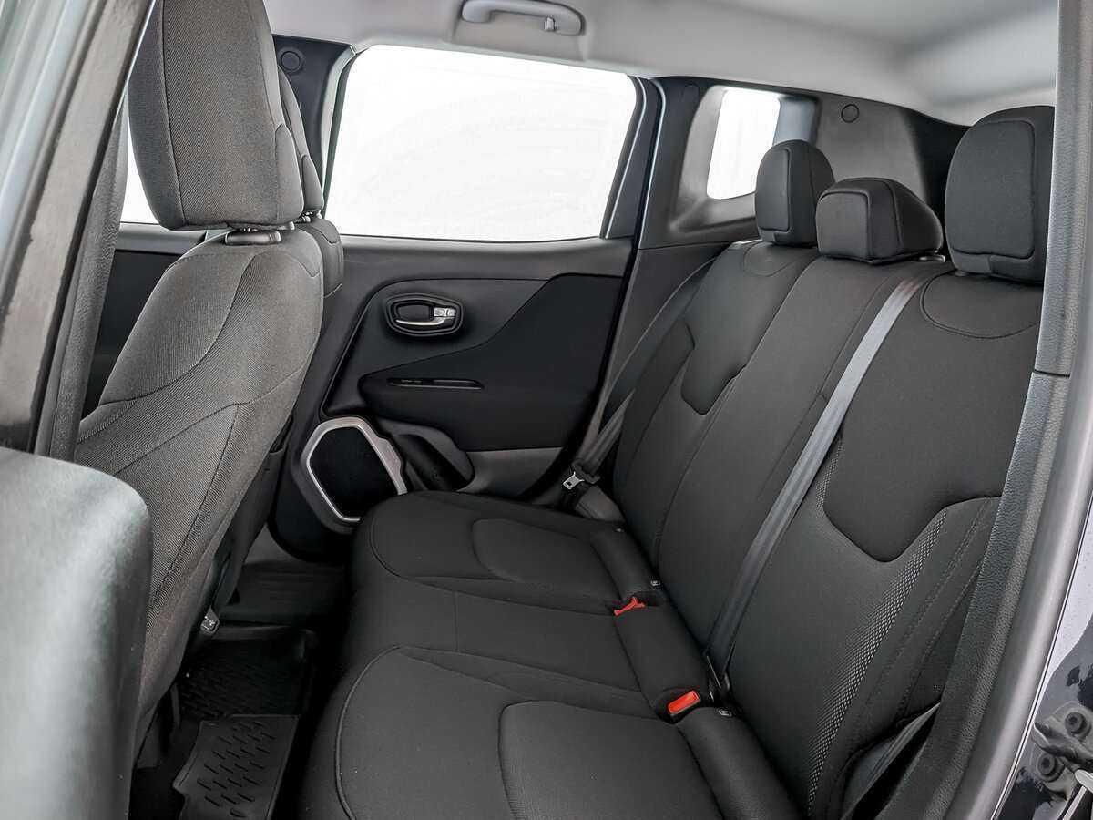 Купить Jeep Renegade с пробегом. Фото: #9