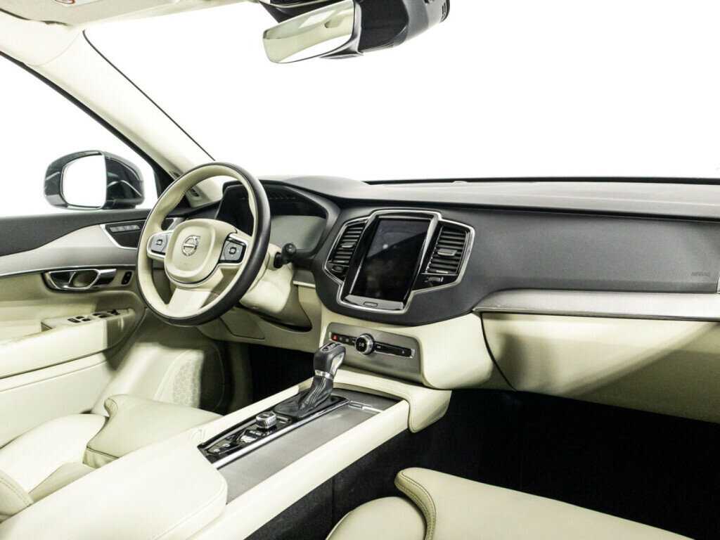 Купить Volvo XC90 с пробегом. Фото: #8