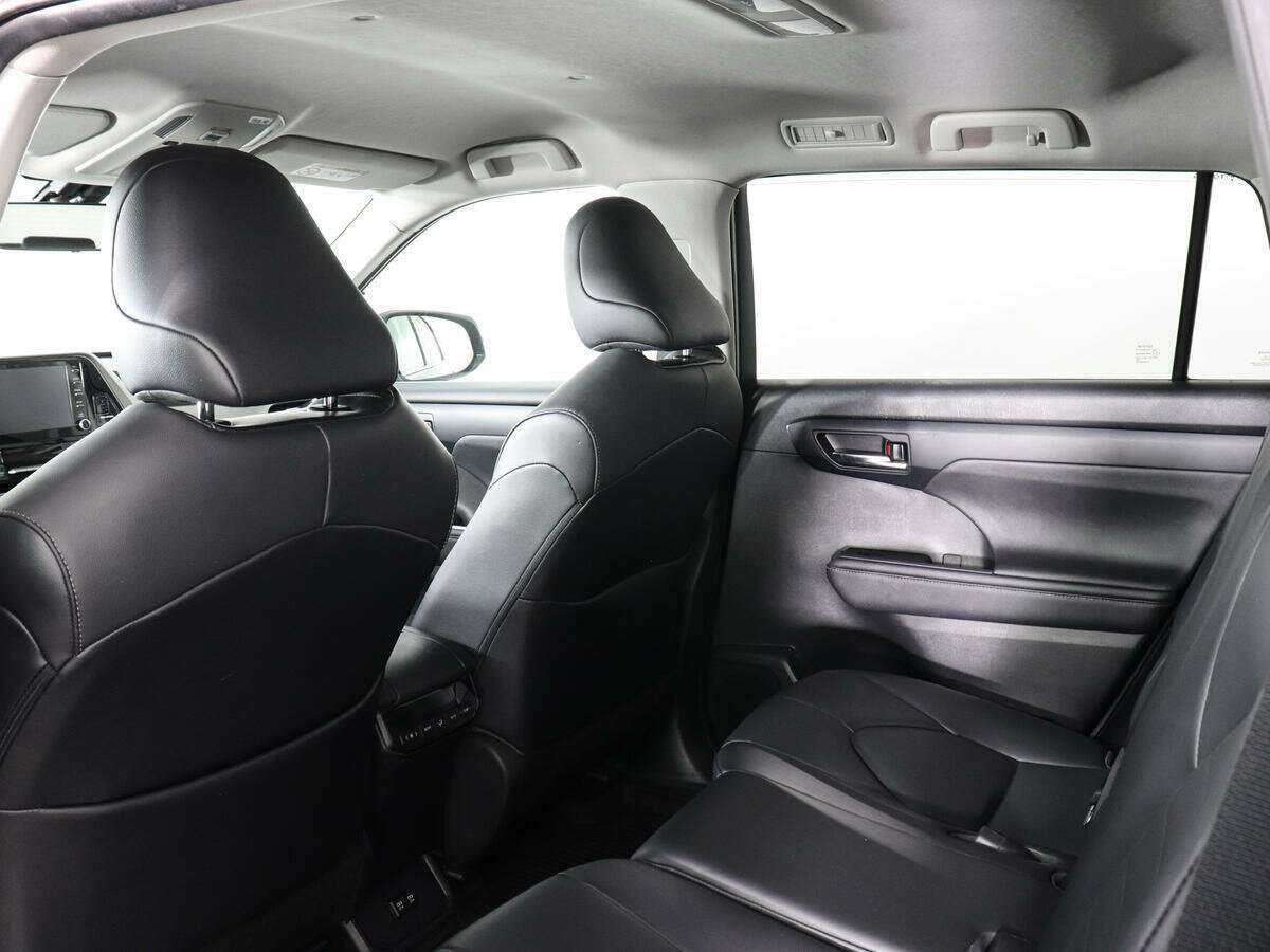 Купить Toyota Highlander с пробегом. Фото: #11