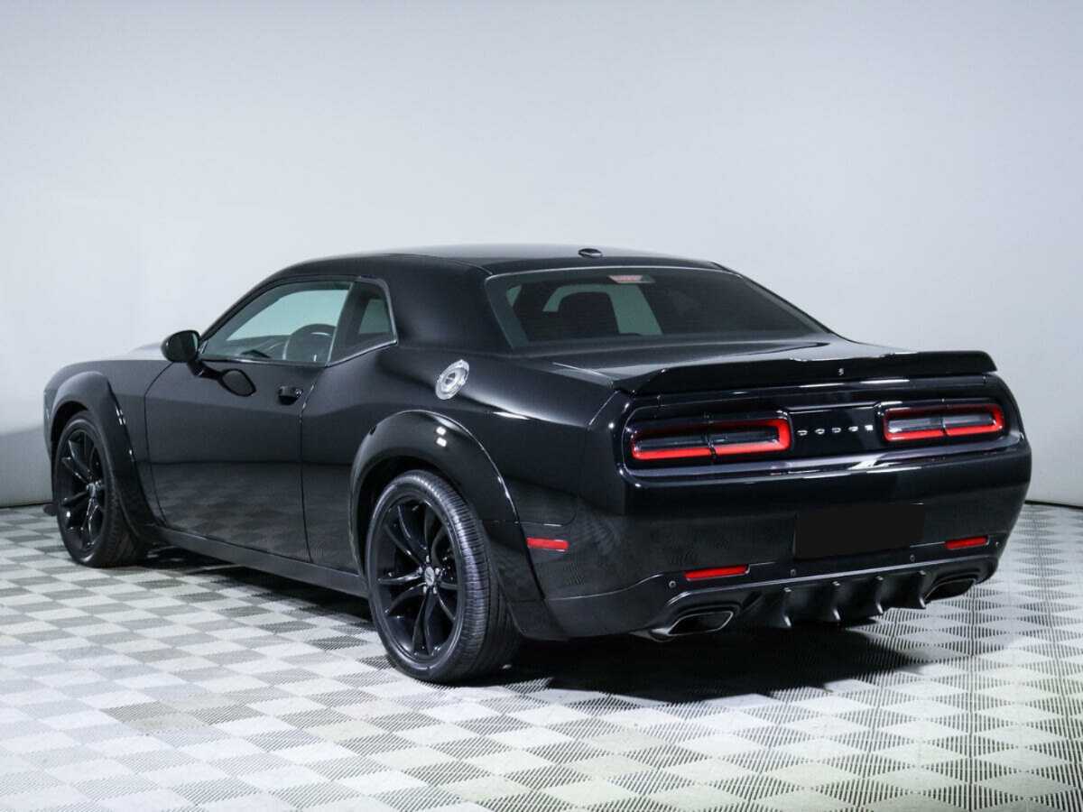 Купить Dodge Challenger с пробегом. Фото: #6