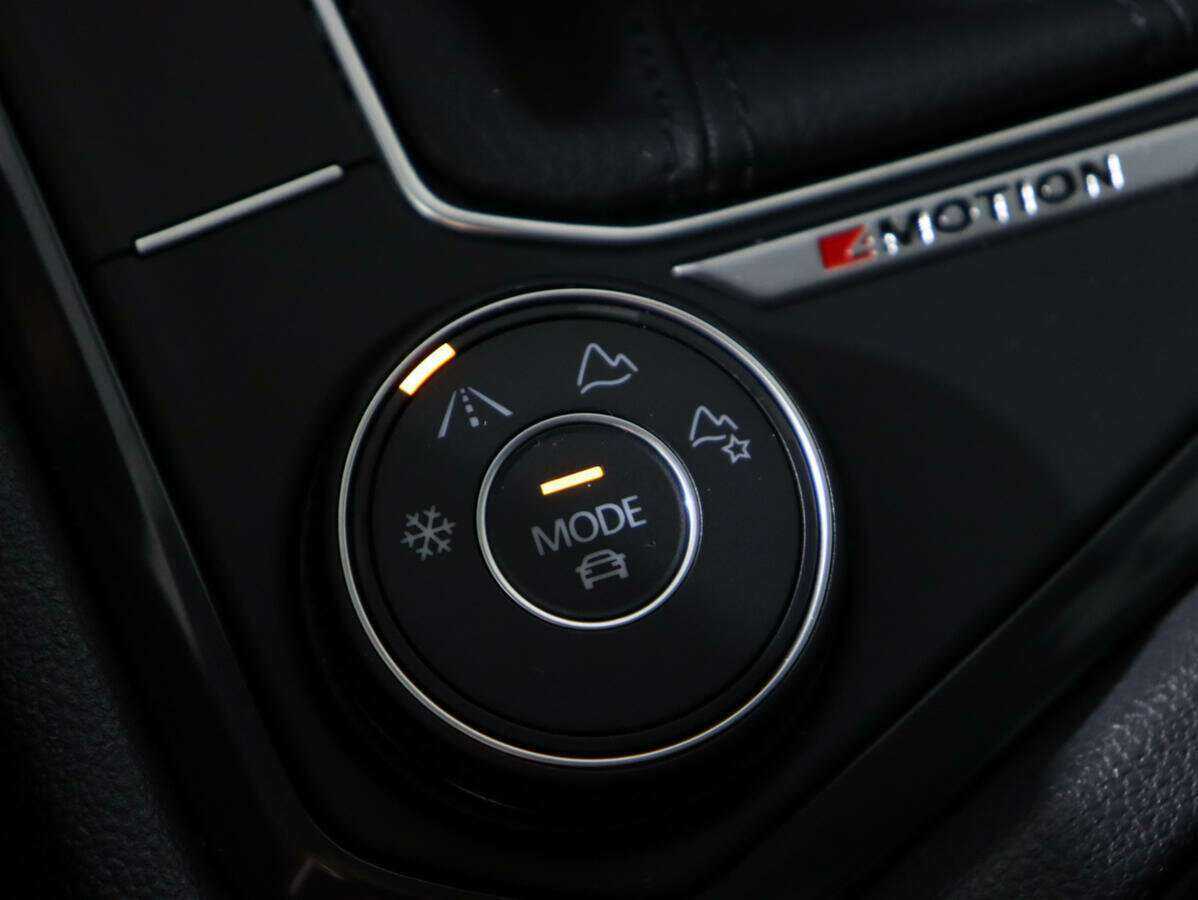 Купить Volkswagen Tiguan с пробегом. Фото: #18