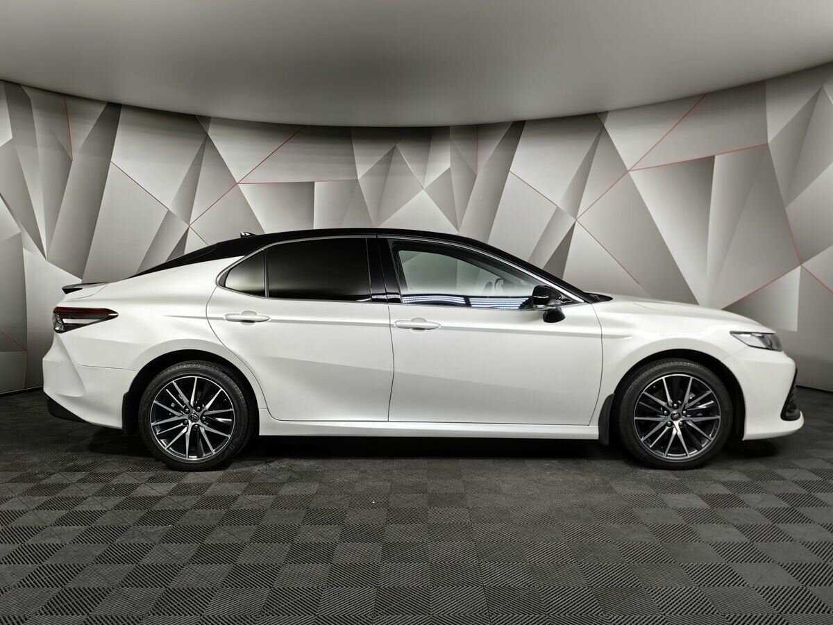 Купить Toyota Camry с пробегом. Фото: #5