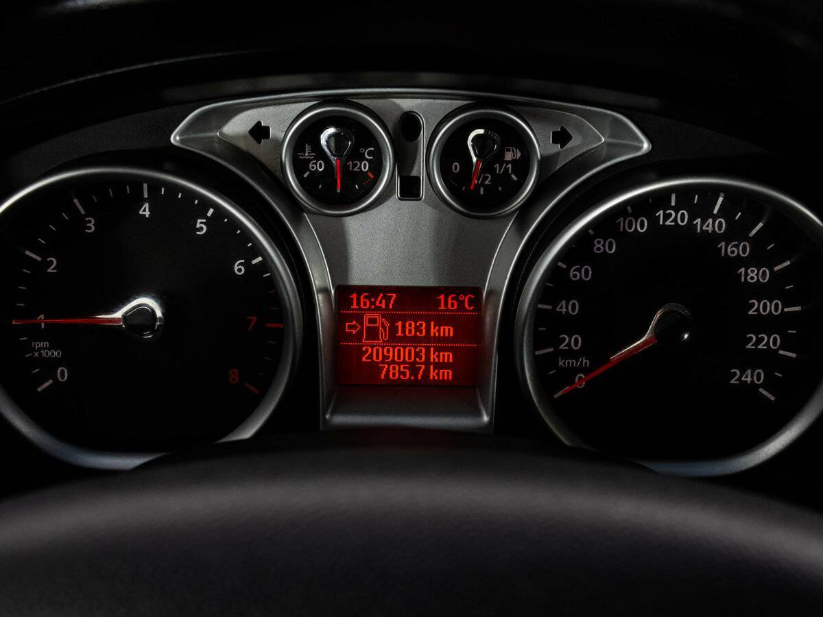Купить Ford Focus с пробегом. Фото: #13