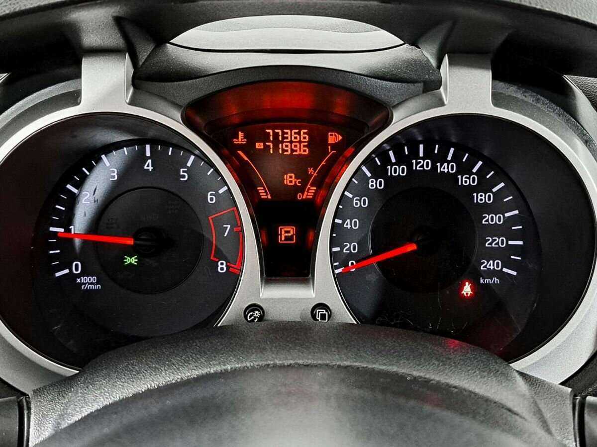 Купить Nissan Juke с пробегом. Фото: #9