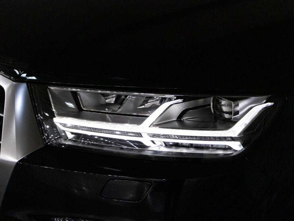 Купить Audi Q7 с пробегом. Фото: #30